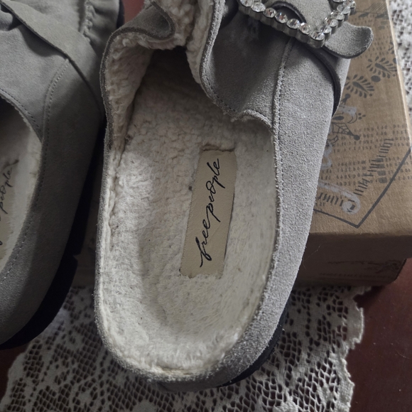Free People "Shearling After Riding" Grey Suede Mules - Picture 9 of 9